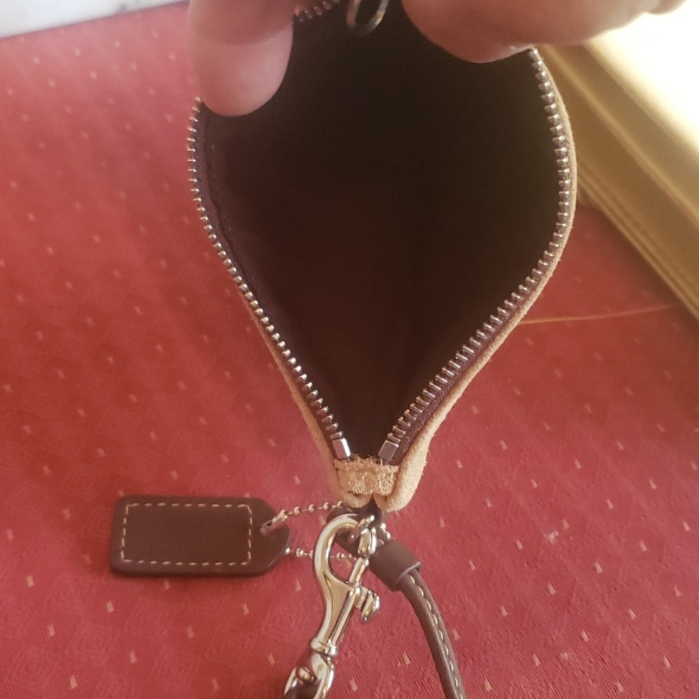 Purse - Picture 4 of 4